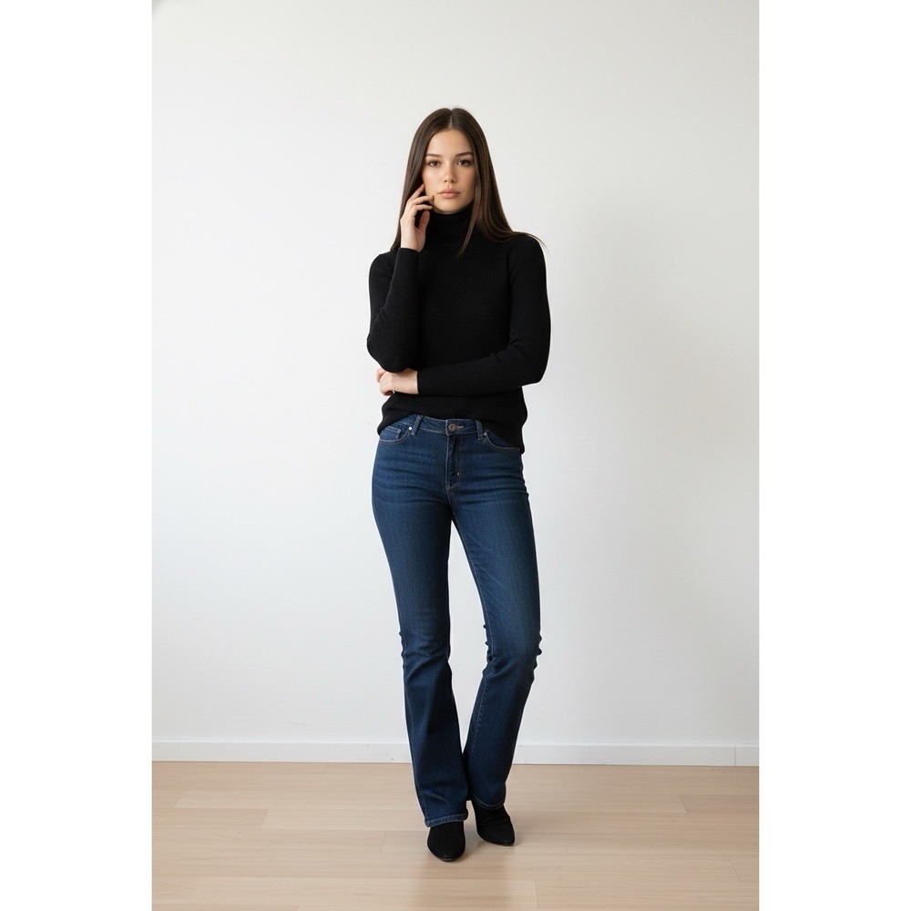 Armani Collezioni Straight Leg Jeans Dark Wash Denim Womens Size 8 Made in Italy